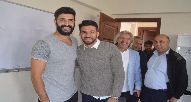 Fenerbahçeli İsmail Köybaşı, memleketinde hasret giderdi