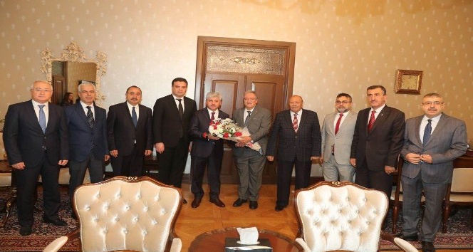 Vali Doğan: “Esnafımız piyasanın güçlü figürlerindendir”