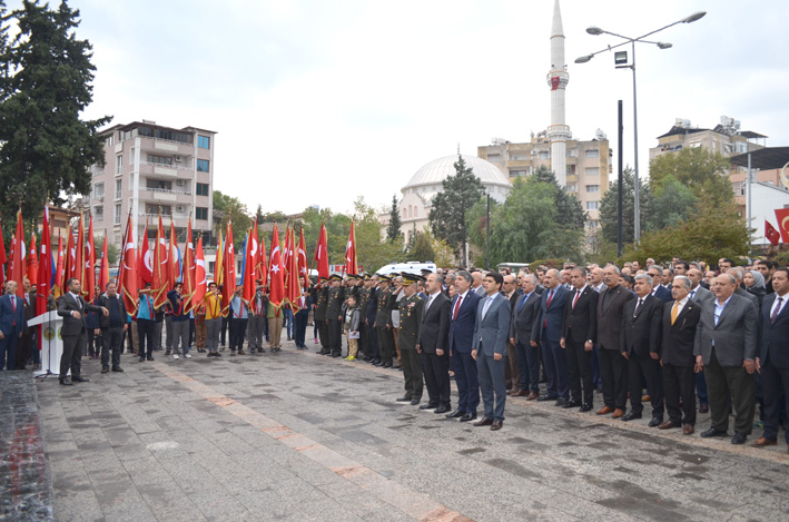 Kırıkhan’da 10 Kasım Atatürk’ü anma töreni