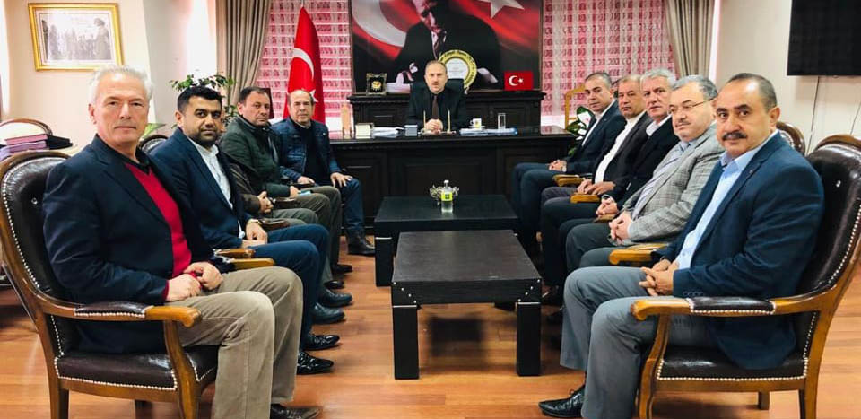 AK PARTİ YÖNETİMİNDEN KAYMAKAMA ZİYARET
