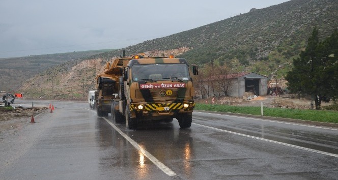 Hatay’da sınır birliklerine sevkiyat