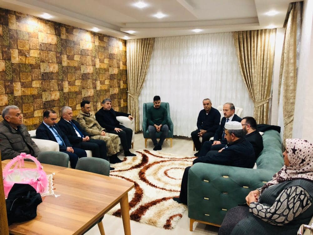 GAZİ  AİLESİNİ ZİYARET ETTİLER