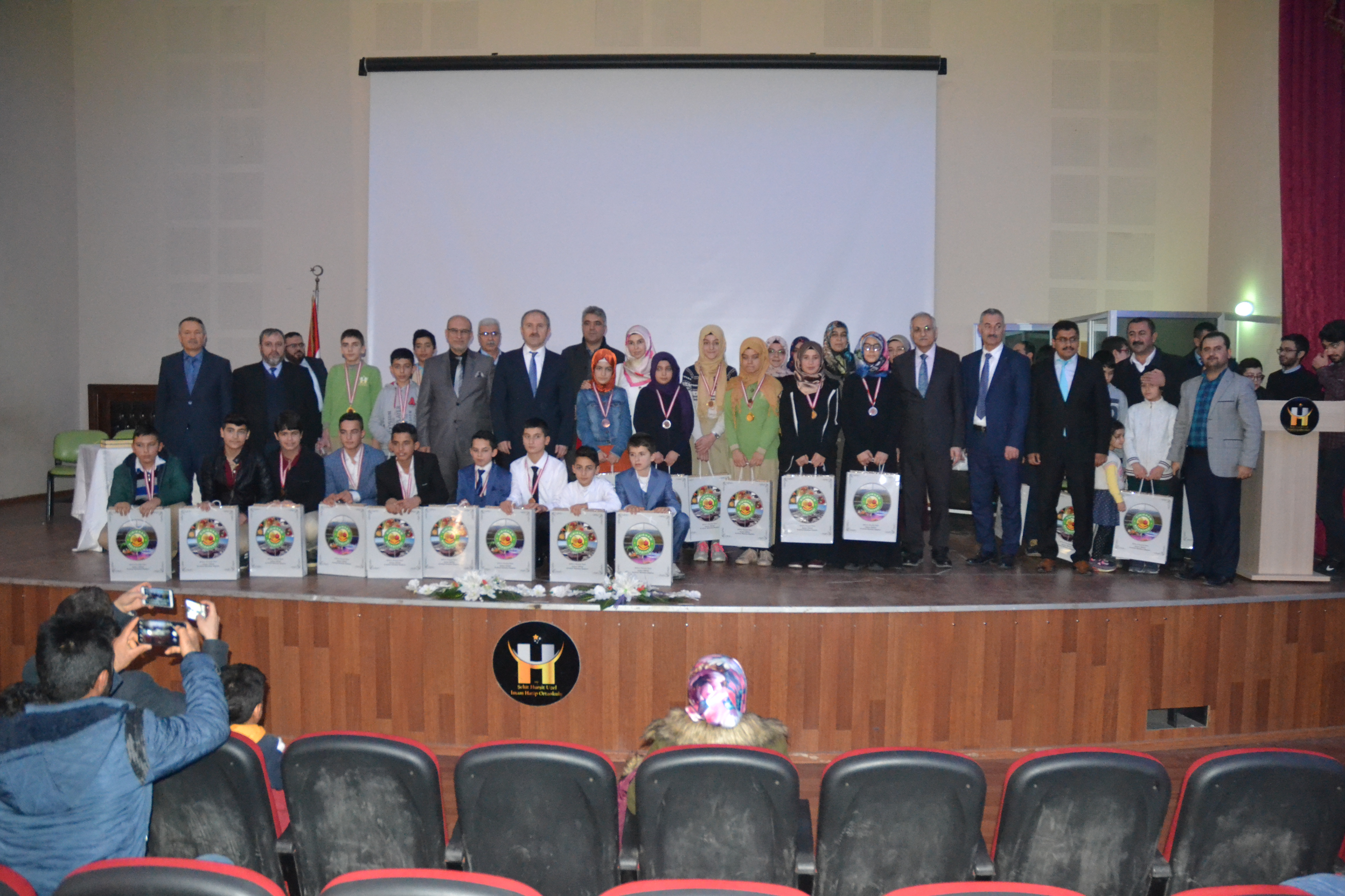 KIRIKHAN’DA HAFIZLIK, KURAN-I KERİMİ GÜZEL OKUMA VE EZANI GÜZEL OKUMA YARIŞMASI