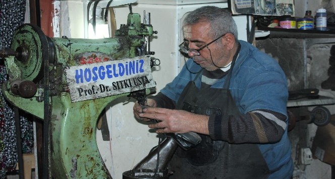 Hatay’ın ayakkabı profesörü Sıtkı usta