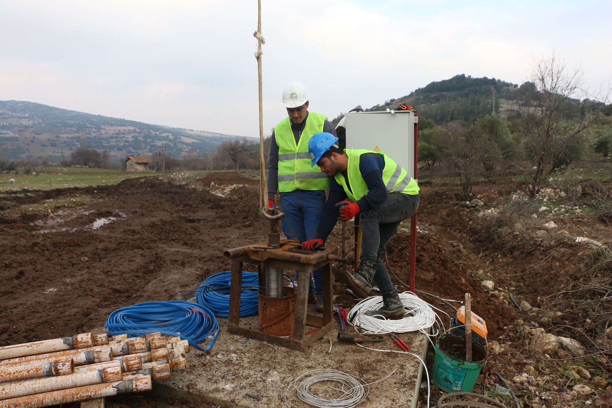 YAYLADAĞI OKÇULAR MAHALLESİ’NDE AÇILAN SU KUYUSU DEVREYE ALINDI