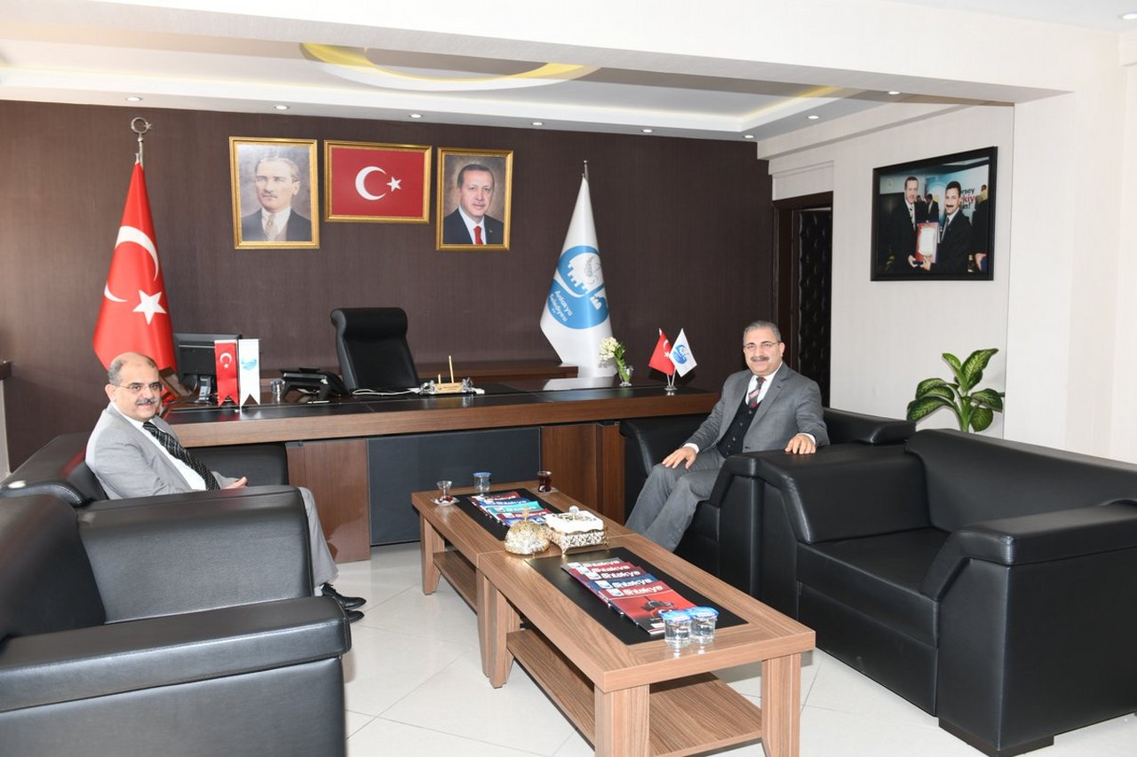 MKÜ Rektörü Ziyaret_1280x853