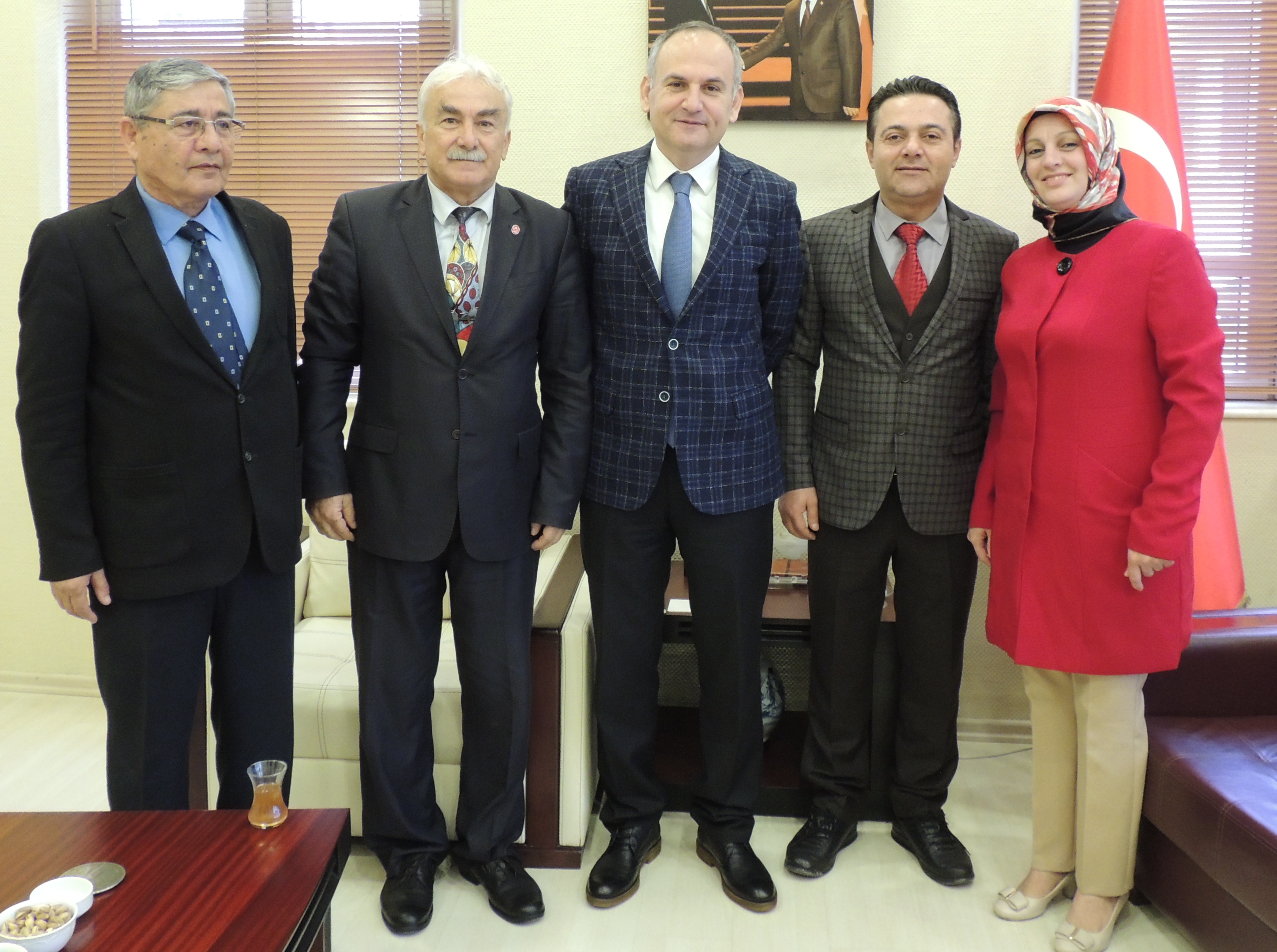 SEÇİMLERDE MİLLİ DURUŞU GÖRMEK BİZİ SEVİNDİRİR