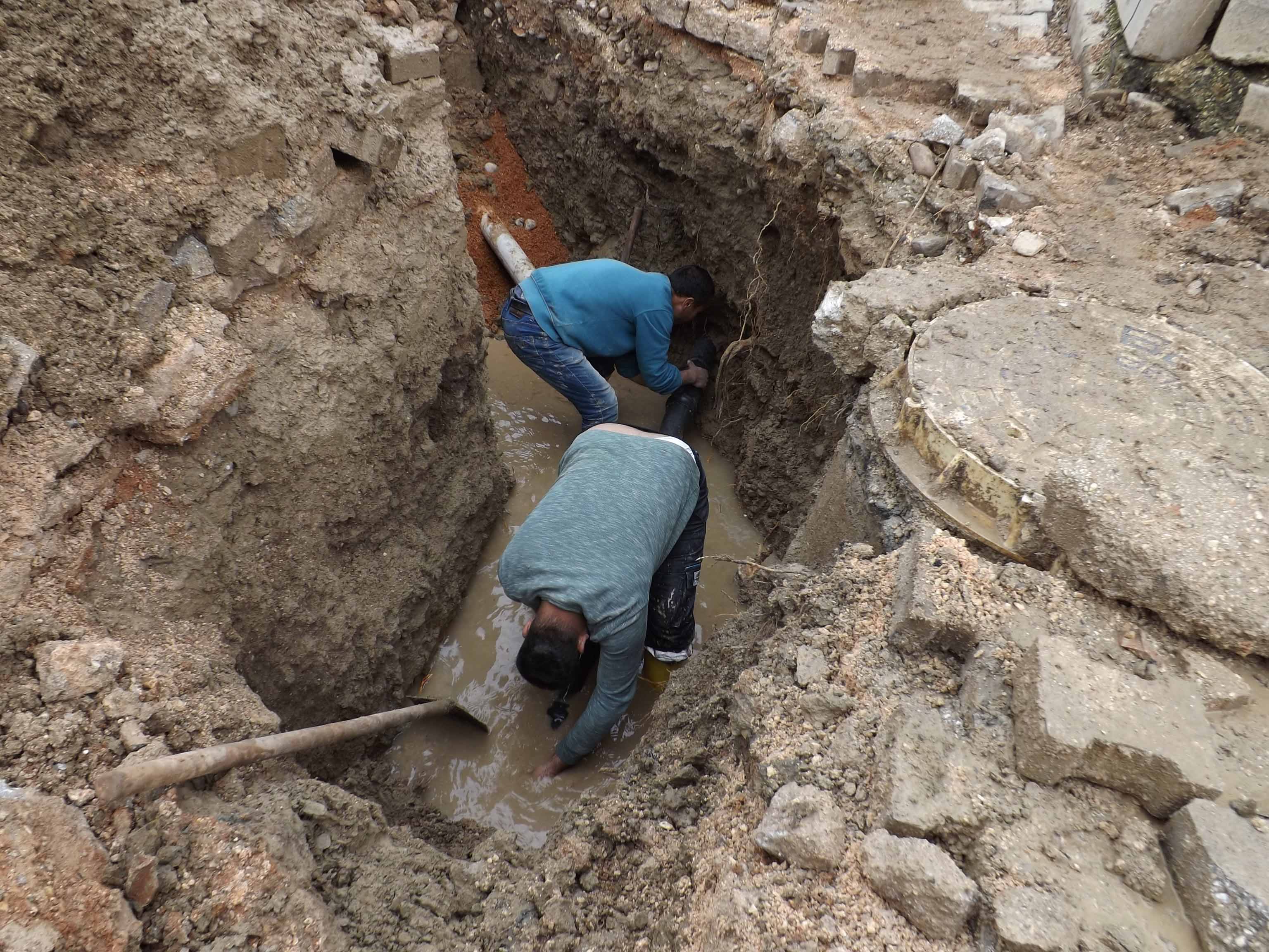 İÇME SUYU VE KANALİZASYON ALTYAPISINDA YENİLEME SÜRÜYOR