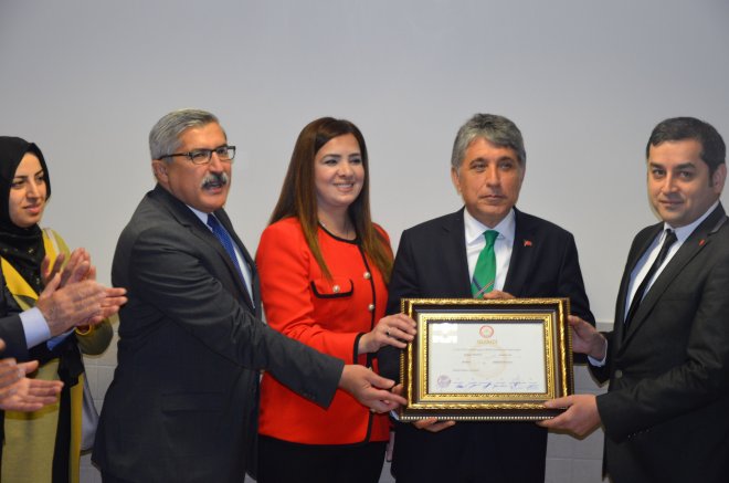 KIRIKHAN BELEDİYE BAŞKANI AYHAN YAVUZ MAZBATASINI ALDI