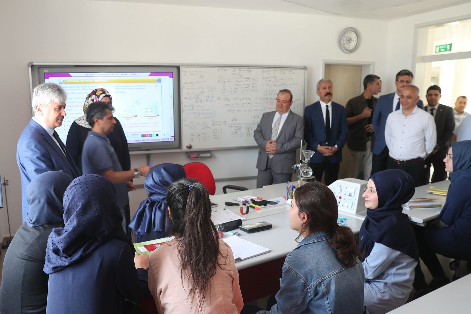 Vali Doğan Okul İnceledi