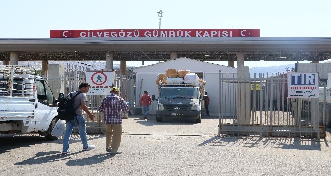 Cilvegözü Sınır Kapısı geçişlere yeniden açıldı