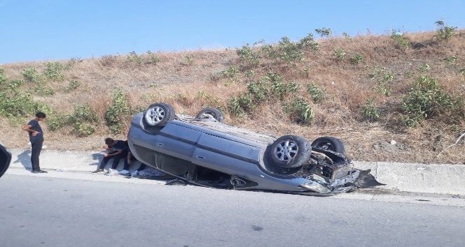 Takla atan otomobilin sürücüsü yaralandı