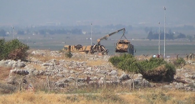 Kaçak göçmenleri taşıyan askeri araç devrildi 6 ölü, 27 yaralı