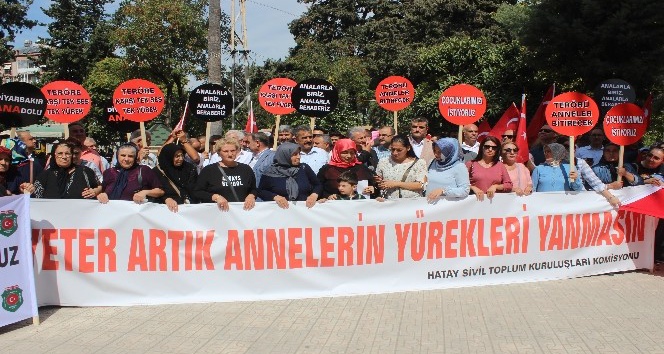 Evlat nöbeti tutan annelere  Hatay’daki STK’lardan destek