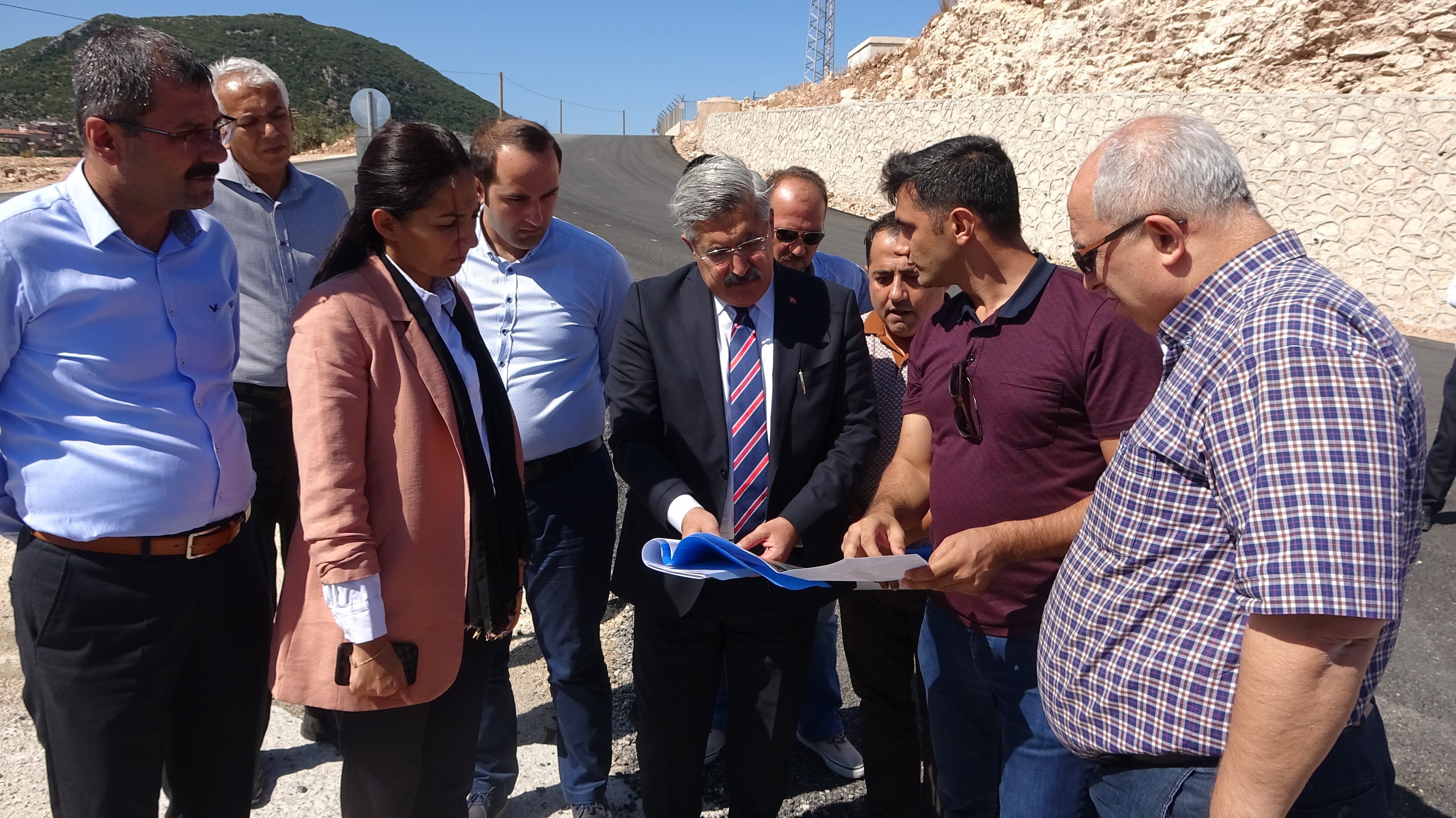 Yayman ve Çelik Yayladağı-Antakya Karayolu’nda incelemelerde bulundu