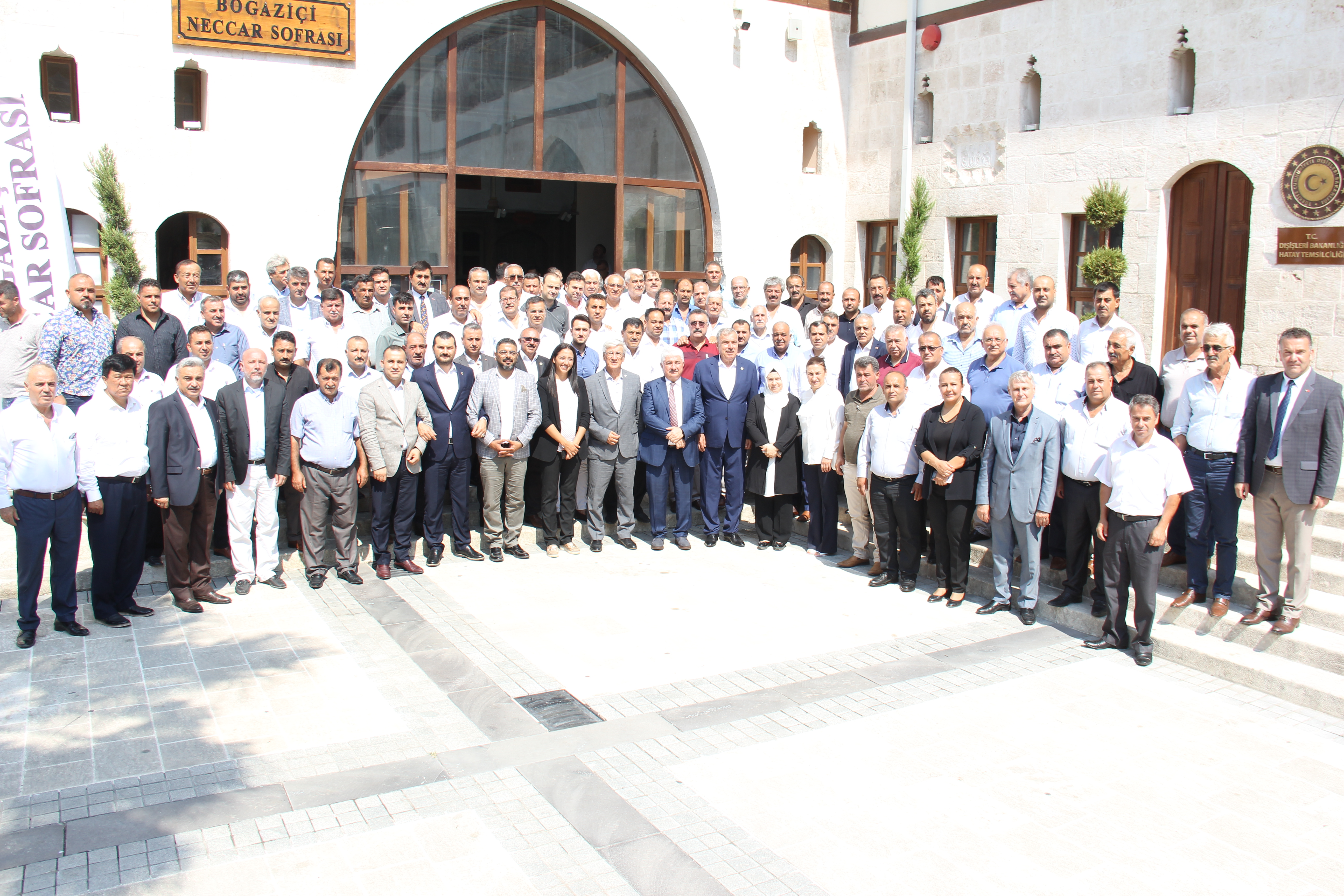 YELOĞLU: VATANDAŞLARIMIZA HİZMET AMACIYLA SİYASET YAPIYORUZ