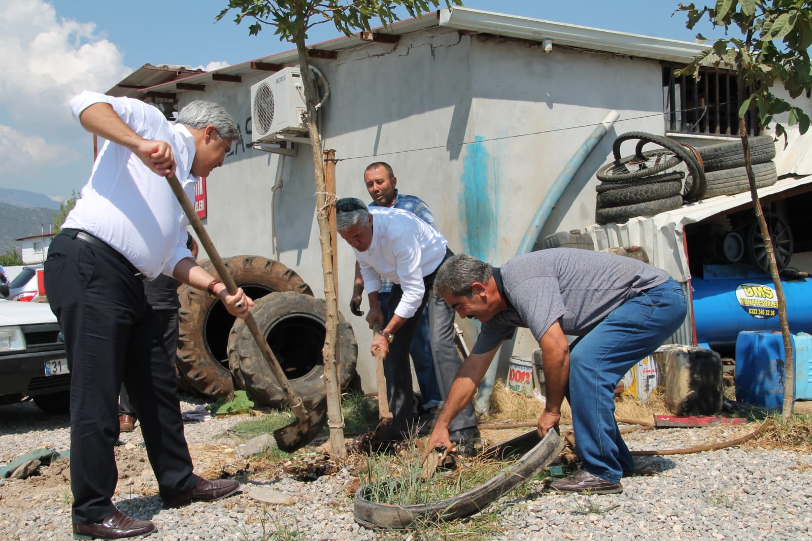 ‘ÇINAR AĞAÇLARINI KORUMAMIZ GEREKİYOR’   