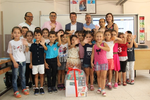 SAMANDAĞ BELEDİYESİNDEN OKULLARA  ZEKA OYUN SETİ DAĞITIMI YAPILDI