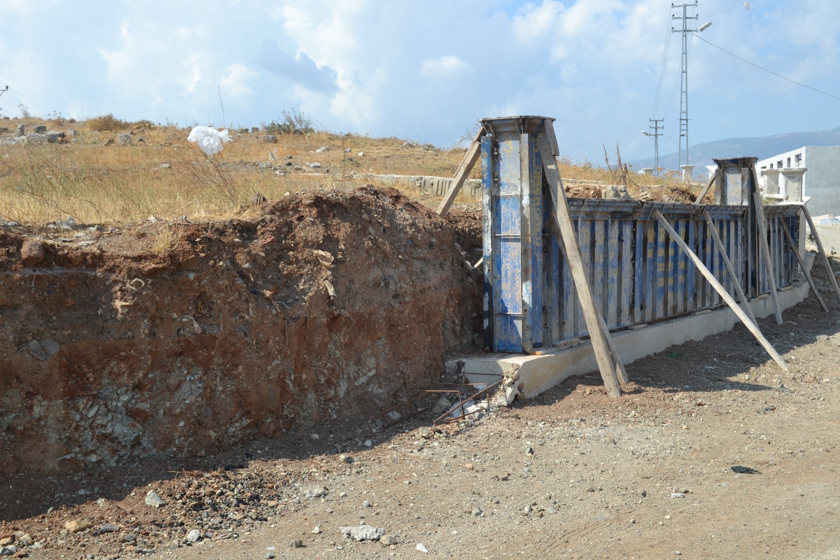 KIRIKHAN BELEDİYESİNİN ÇALIŞMALARI HER MAHALLEDE DEVAM EDİYOR