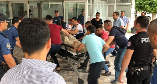 Operasyona giden askeri araç uçuruma yuvarlandı: 7 asker yaralı