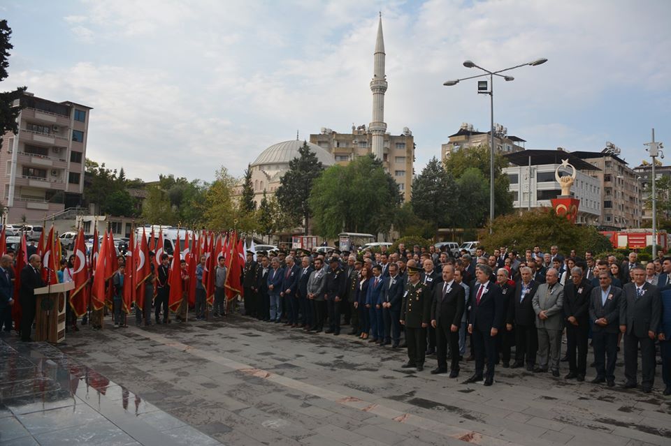 Kırıkhan’da Ulu Önder Atatürk Saygıyla Anıldı