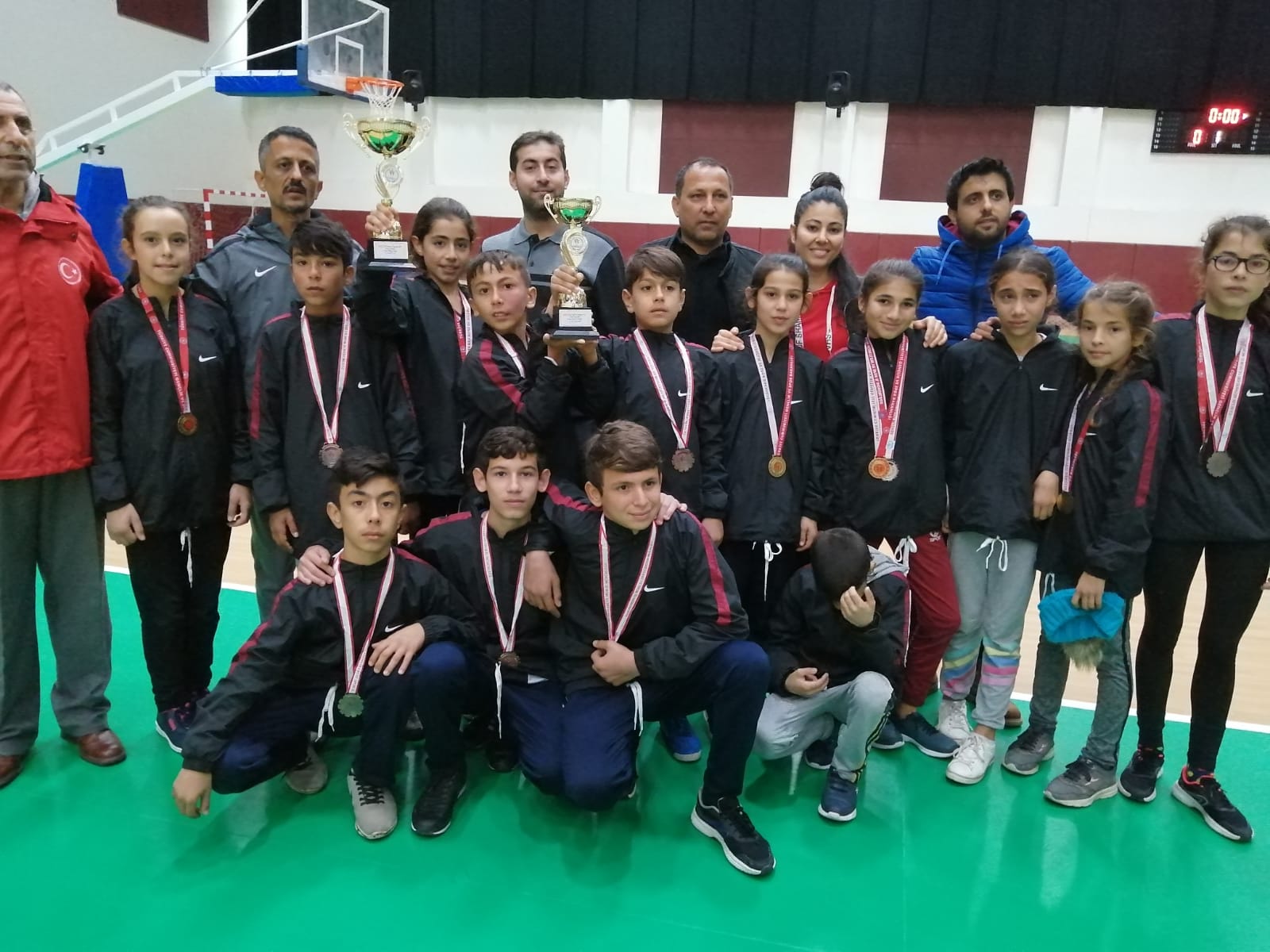 KROS YARIŞMALARINDA ŞEHİT ATİLLA KURT ORTAOKULU RÜZGARI