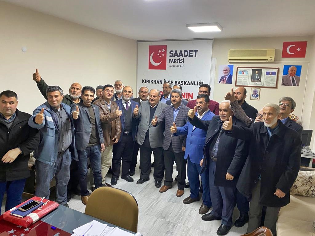 Saadet Partisi Kırıkhan’da yeni yerine taşındı