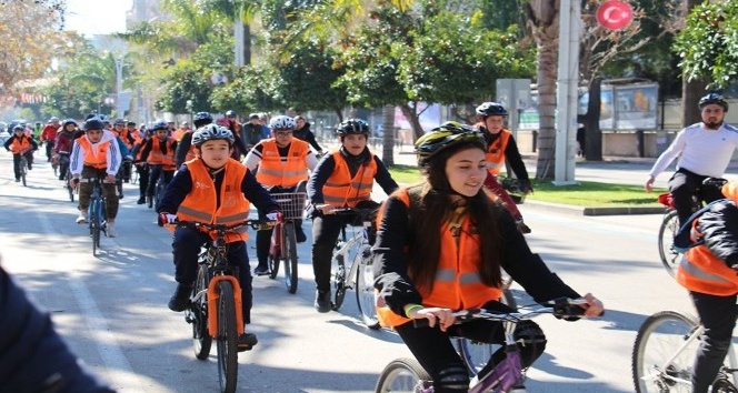 Kanser savaşçıları pedal çevirdi