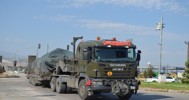 Suriye sınırına obüs sevkiyatı