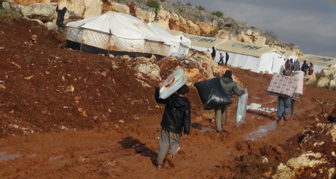 İdlib kırsalına insani yardım