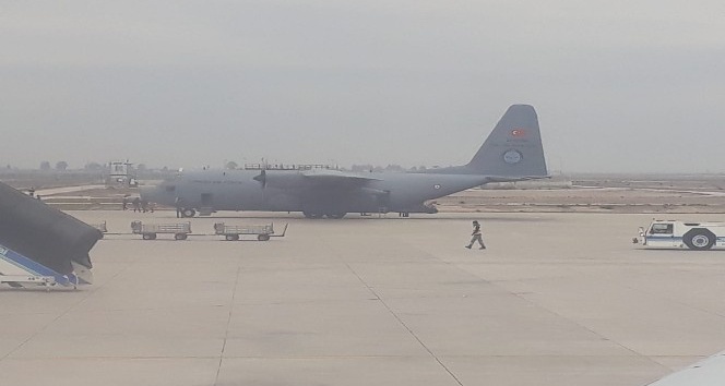 400 komanda askeri uçakla Hatay’a geldi