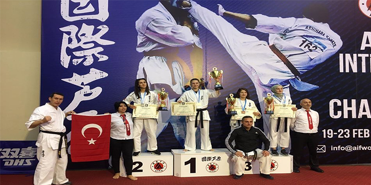kırıkhan belediyespor karate takımı