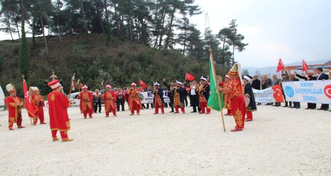Yörük dernekleri Yayladağı sınır kapısında Mehmetçiğe destek verdi