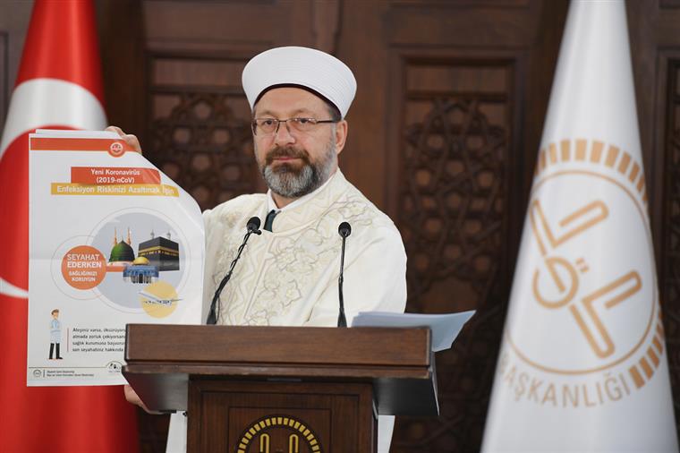 Diyanet İşleri Başkanı Erbaş, koronavirüsle ilgili tedbirleri açıkladı