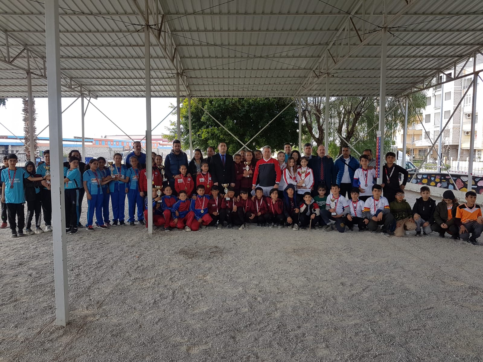 ŞEHİT ATİLLA KURT ORTAOKULU BAŞARILARA DOYMUYOR