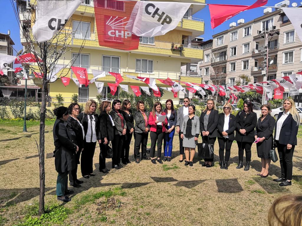 AĞCA “8 MART DÜNYA KADINLAR GÜNÜNÜZ KUTLU OLSUN”