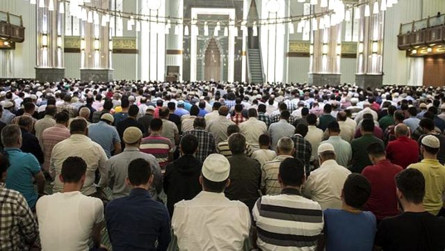 diyanet-isleri-baskanligi-cuma-namazi-13008684_4995_o