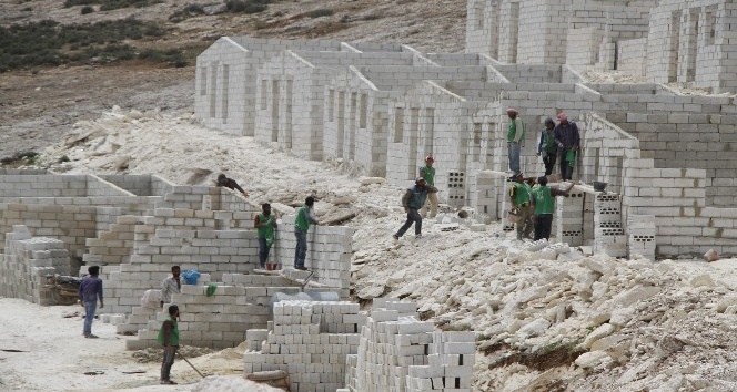 Suriye’de 2 bin 816 briket ev daha tamamlandı