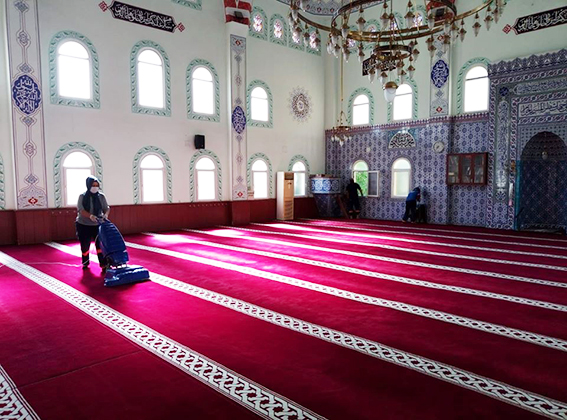 KIRIKHAN BELEDİYESİ BÜTÜN CAMİLERDE TEMİZLİK VE DEZENFEKTE ÇALIŞMALARI YAPTI