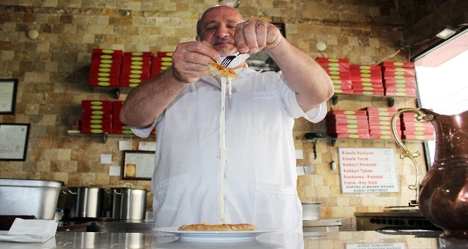 Hataylı künefeciler, normalleşme sürecinden umutlu