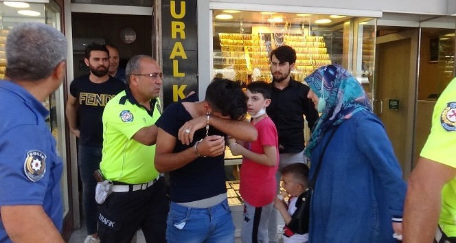 Kırıkhan’da Kuyumcudan Altın Çalarken Yakalandı