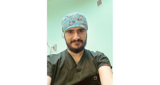 Op. Dr. Ahmet Dilber “Kilolu yüz görüntüsü yanak inceltme operasyonuyla düzeltilebilir”