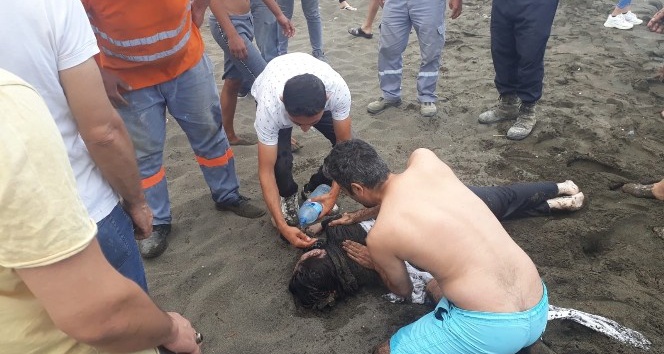 Rip akıntısına kapılan kadın böyle kurtarıldı