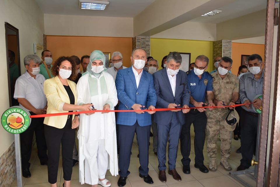 15 TEMMUZ RESİM SERGİSİ AÇILDI