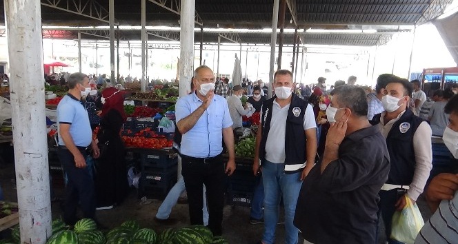 Kırıkhan’da Pazarda maske denetimi