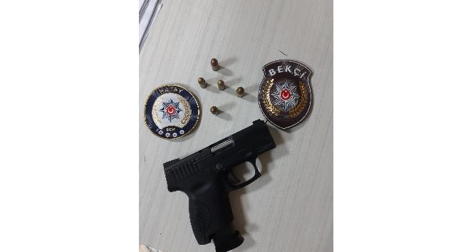 Hatay’da Glock marka tabanca ele geçirildi