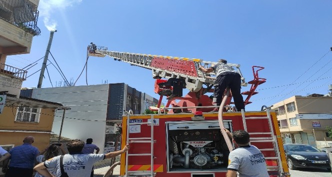 Samandağ’da baca yangını korkuttu