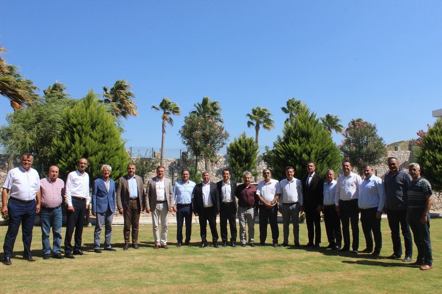 HATUNOĞLU, CHP AİLESİNİ AĞIRLADI