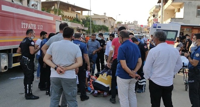 Motosikletli yunus polisler kaza yaptı: 2 yaralı