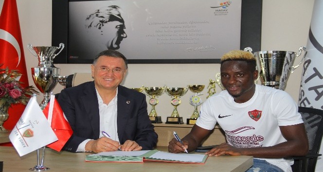 Atakaş Hatayspor, Babajide David Akintola’yı 1 yıllığına kiraladı